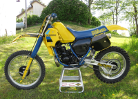 Pictures found online restored 1984 RM 250.PNG