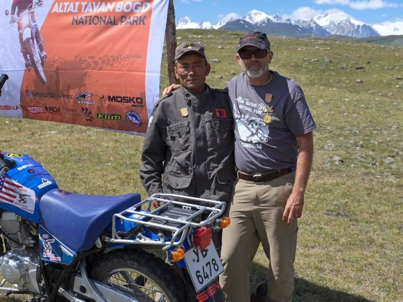 mongolia-2018-hand-off